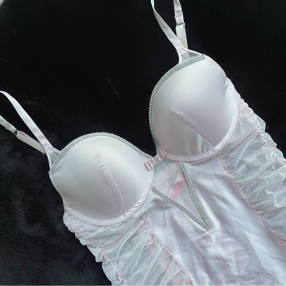 36C 36D  Vs Victoria’s Secret rhinestones/Crystals Pink Satin Corset garter Slip - Picture 9 of 14